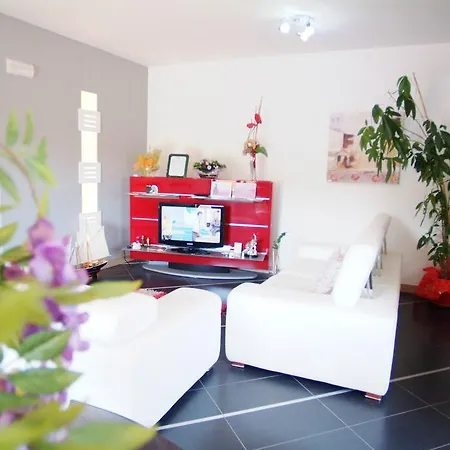 Villacristiano Pensión 3*