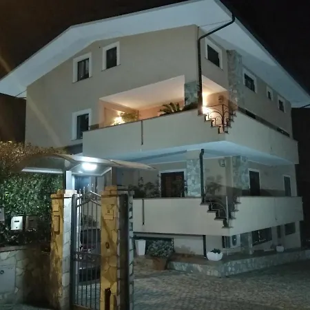 Villacristiano Pensionat Marano Marchesato