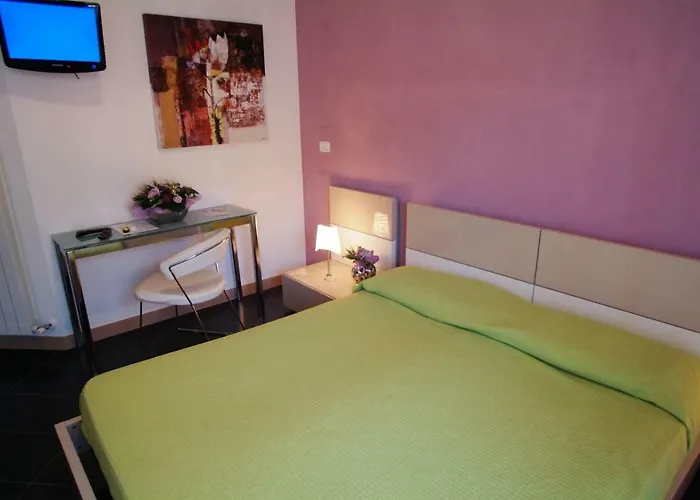 Villacristiano בית הארחה 3*